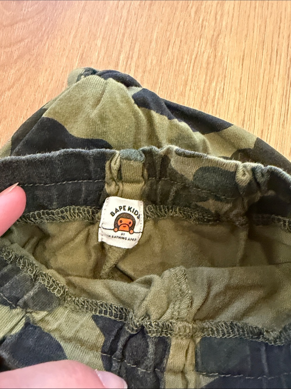 A Bathing Ape baby Camo Hat & Bodysuit Set - Green Camo - Picture 3 of 5